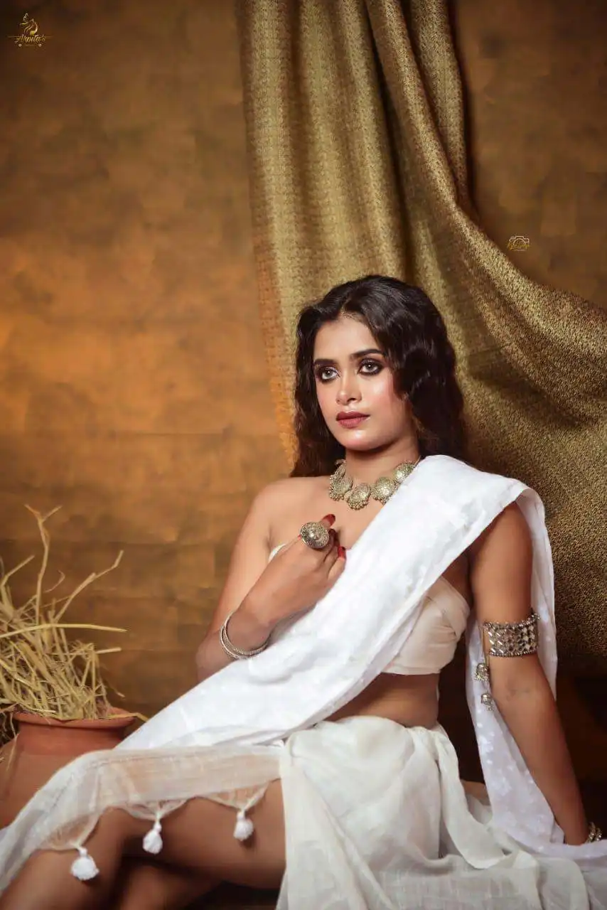 Zoya - Chennai Escort