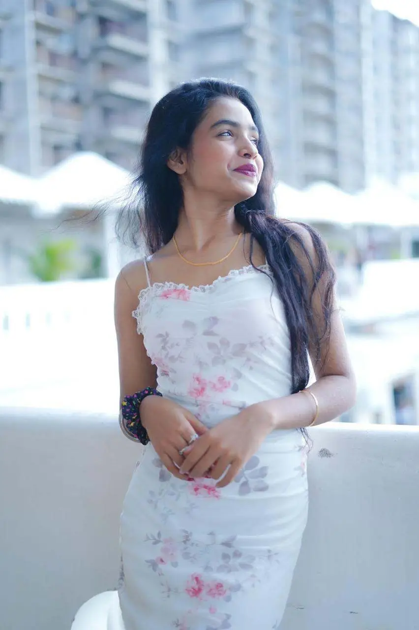 Sweety - Premium Chennai Escort