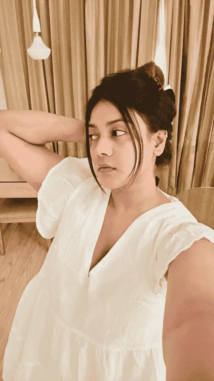 Meera Nair - Premium Chennai Escort Gallery Image 4