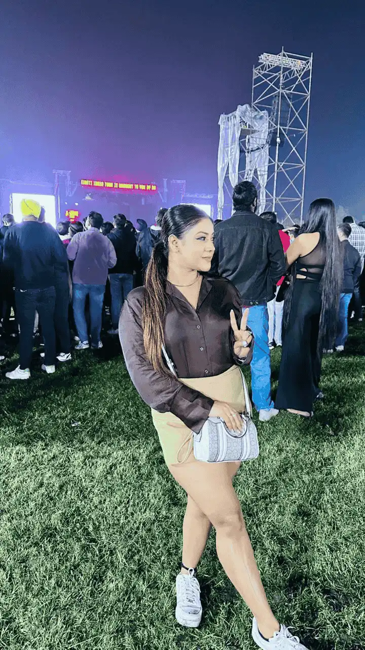 Meera Nair - Premium Chennai Escort Gallery Image 8