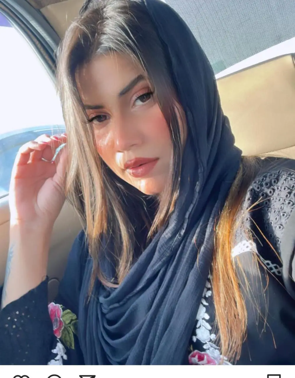 Riya Patel - Premium Chennai Escort Gallery Image 5