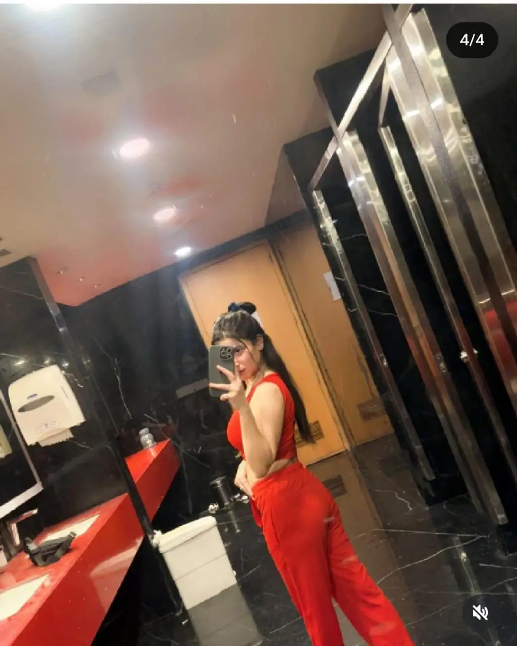 Riya Patel - Premium Chennai Escort Gallery Image 6