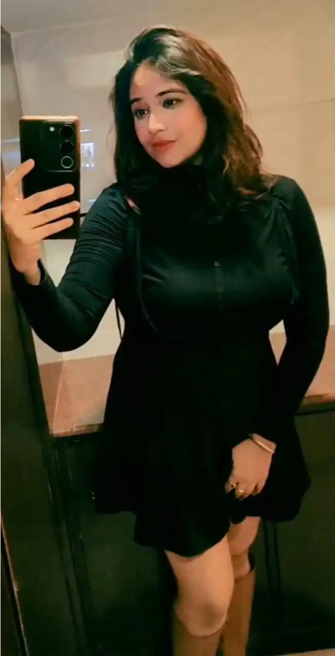 Sneha Reddy - Premium Chennai Escort Gallery Image 3